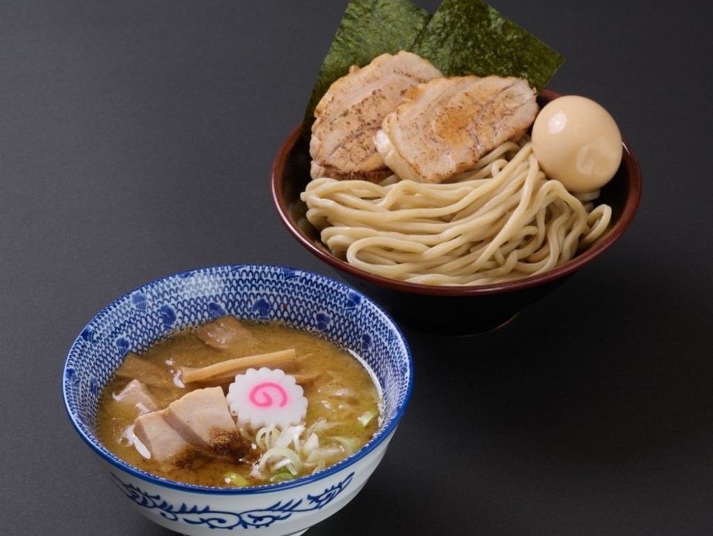 メイン