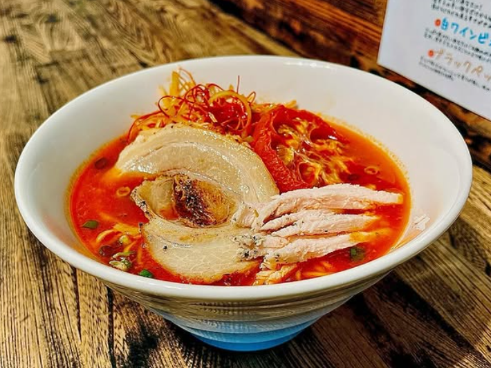 メイン_トマトラーメン
