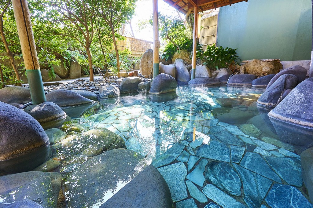 メイン_大浴場石華の湯（露天）