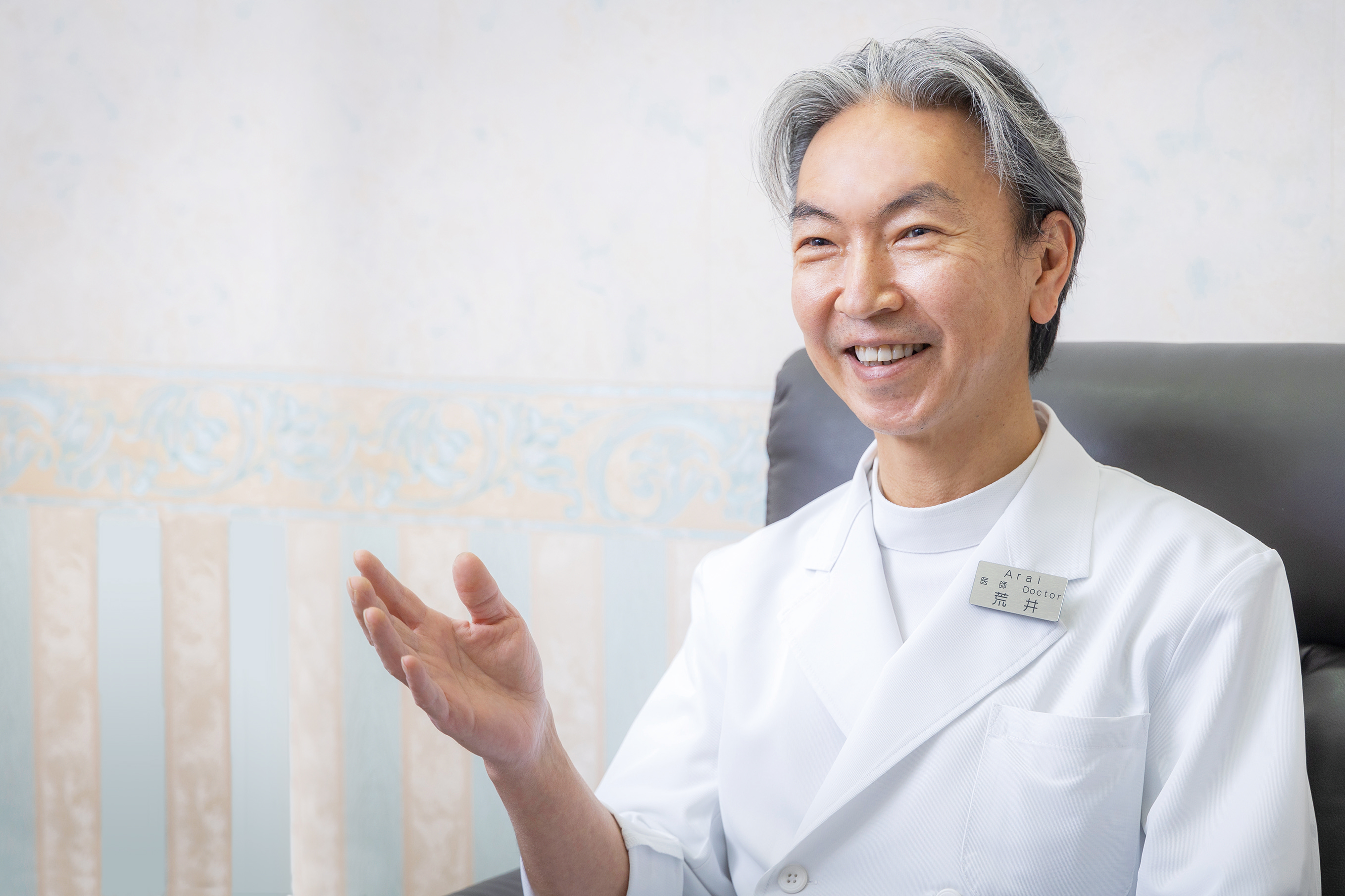 白内障で見えにくくなる前の 「老眼」の段階で治療して 人生をよりアクティブに。