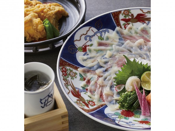 ご当地お土産付リニューアル記念特別プランをご用意！お電話でのご予約も受け付けております。ご予約の際に「ビズスタを見た」とお伝えください。（淡路島）