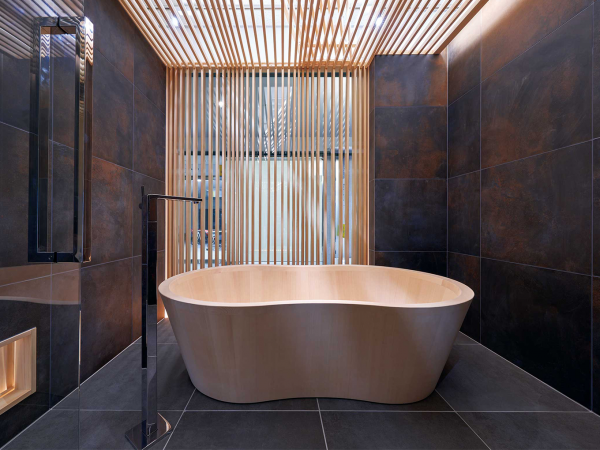 憧れの檜風呂を我が家に。檜創建で叶える夢の浴室