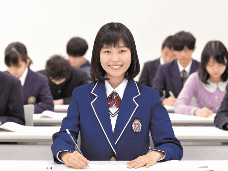 圧倒的な実績を誇る『東進』が、11月の全国統一高校生テストの申込受付を開始