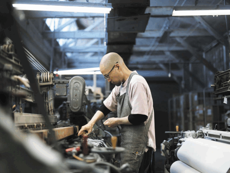 『HUIS沼にハマる』と言われる着心地！遠州織物から生まれたブランド「HUIS（ハウス）」の魅力とは？