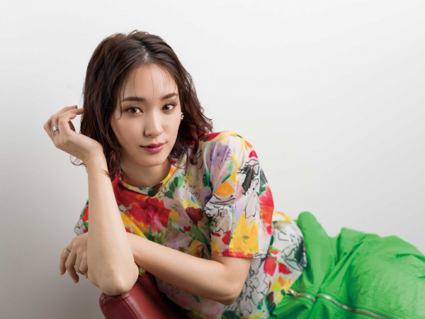 ドラマ・映画・舞台・CM等で幅広く活躍する剛力彩芽。初舞台『黄昏のリストランテ~復讐はラストオーダーのあとで~』に挑戦する思いを語る!