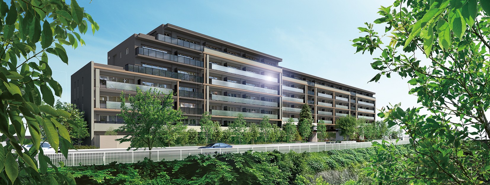 02_20241015_鶴ヶ峰_川越し外観