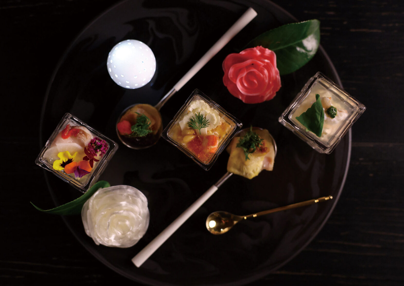 箱根 仙石原温泉 きたの風茶寮1泊2食付 無料宿泊券【1組2名様】